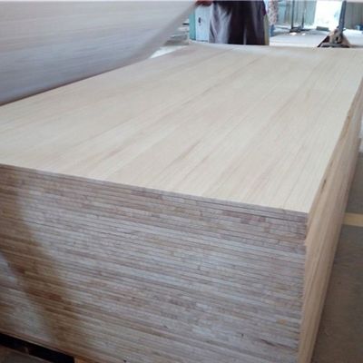 Natürliches oder gebleichtes Paulowniaholz 2440x1220mm M3 für Massivholzplatten